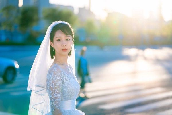 《親愛的,熱愛的》楊紫&李現拍婚紗!楊紫9個「陸劇嫁衣造型」,第八個是最驚悚黑歷史