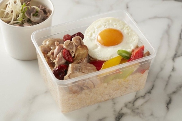 太佛!寒舍艾美推4款商業午餐「外帶價100元!」搶佔信義區商機~五星級便當買起來!