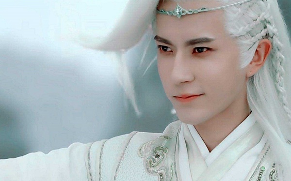 網議你心目中的古裝白髮TOP 10！鄧倫柔媚、任嘉倫仙氣，第一毫無疑問《枕上書》高偉光