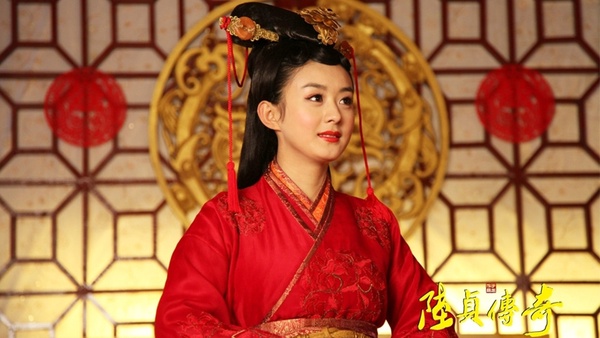 趙麗穎《有翡》造型再曝光!回顧趙麗穎9款「古裝劇大婚造型」,最後一套讓劇迷淚崩