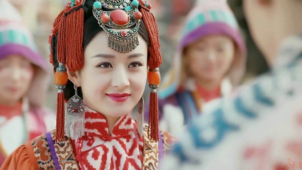 趙麗穎《有翡》造型再曝光!回顧趙麗穎9款「古裝劇大婚造型」,最後一套讓劇迷淚崩