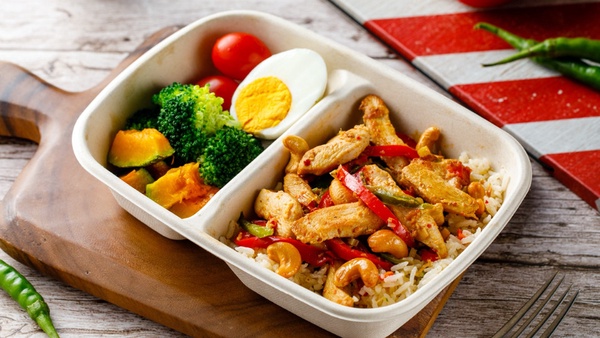 TGI FRIDAYS 推出七款「外帶美式餐盒」,能輕鬆在家裡吃高級美食~真的好幸福!