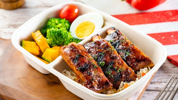 TGI FRIDAYS 推出七款「外帶美式餐盒」,能輕鬆在家裡吃高級美食~真的好幸福!