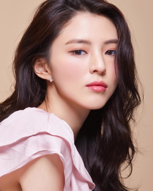 孫藝珍、韓素希眼線這樣畫!解析女星眼線畫法,調整眼型、製造無辜感,這款LISA御用!