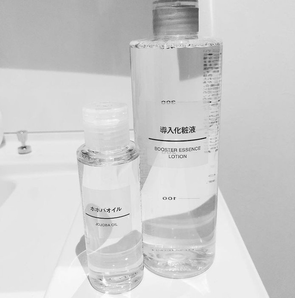 無印良品必買保養TOP8！化妝水、美白乳液必買，這款無印良品店員曝回購率最高！