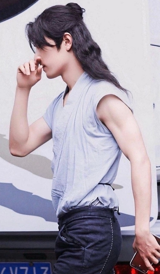 《小美滿》龔俊曬驚人腹肌照！10位隱藏版的肌肉男神，任嘉倫那手臂太太太太太驚人