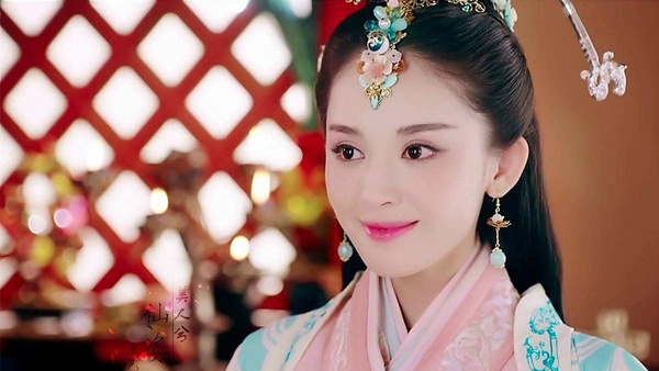 楊冪《斛珠夫人》造型曝光！10女星待播古裝劇，唐嫣《燕雲臺》、趙麗穎《有翡》哪部爆