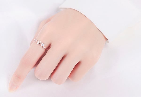 Clue X 迪士尼推出「小熊維尼系列飾品」,超萌維尼戒指、維尼項鍊,可愛又吸睛