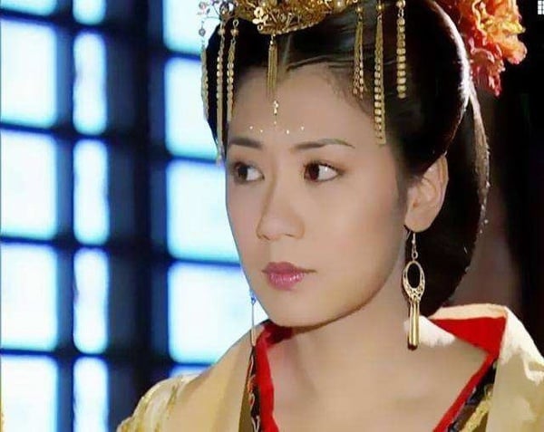 《清平樂》「珍珠落淚妝」超美！古裝劇10款「珍珠落淚妝」，楊冪《仙劍三》超經典
