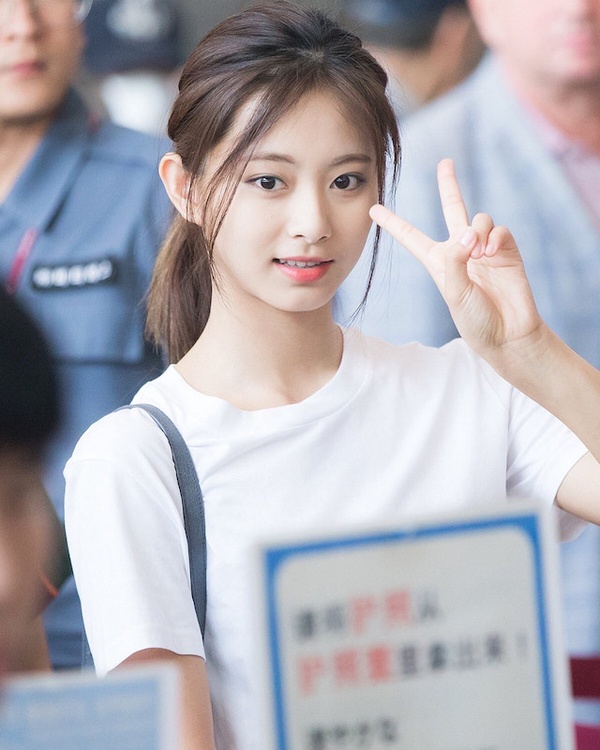 短下巴明星更受歡迎！IU、周子瑜、林依晨都是短下巴美女，加碼短下巴矯正與修容技巧！