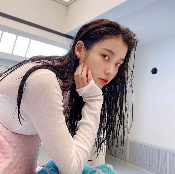 短下巴明星更受歡迎！IU、周子瑜、林依晨都是短下巴美女，加碼短下巴矯正與修容技巧！