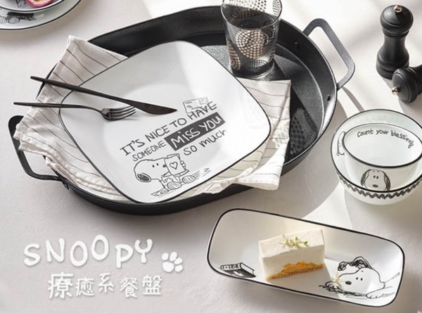 史努比控必收！「康寧餐具 X Snoopy」黑白復刻版新上市，這裡買還有45折好康優惠～