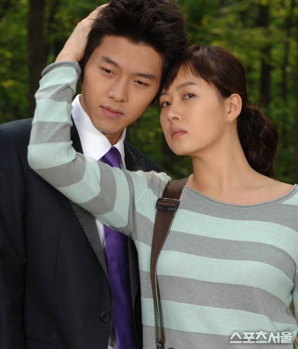 玄彬&合作演員CP感評比！《愛的迫降》玄彬&孫藝珍對視都甜，《阿宮》和朴信惠感覺不熟
