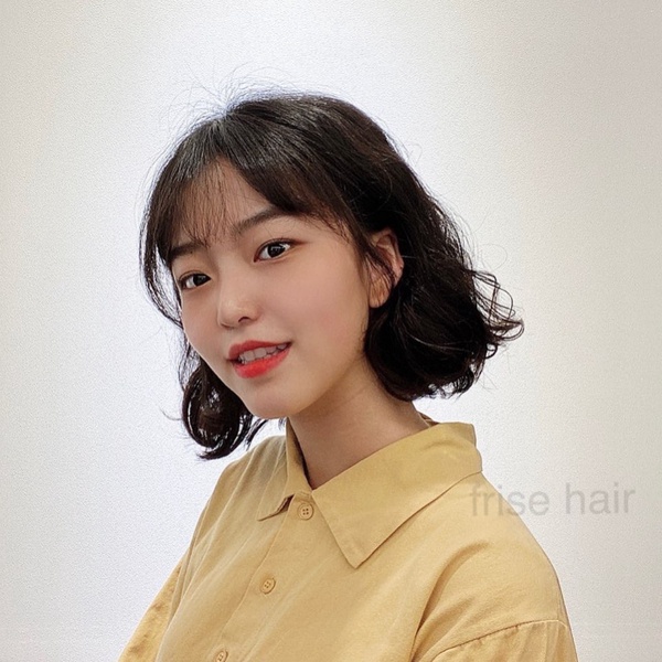 韓國大勢「果凍燙」髮型範本！隨性蓬鬆的波紋捲推薦，顯瘦遮肉、招桃花輕甜髮型