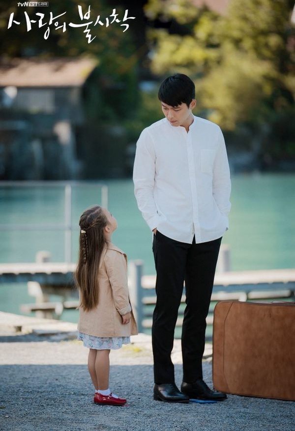 《愛的迫降》紅到西方！Netflix美國播放量第6，外媒評為「必看影集」，正赫魅力無敵！