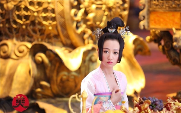 盤點古裝劇10款「公主切瀏海」!阿嬌《古劍奇譚》最仙,趙麗穎萌出新高度,古裝蘿莉啊