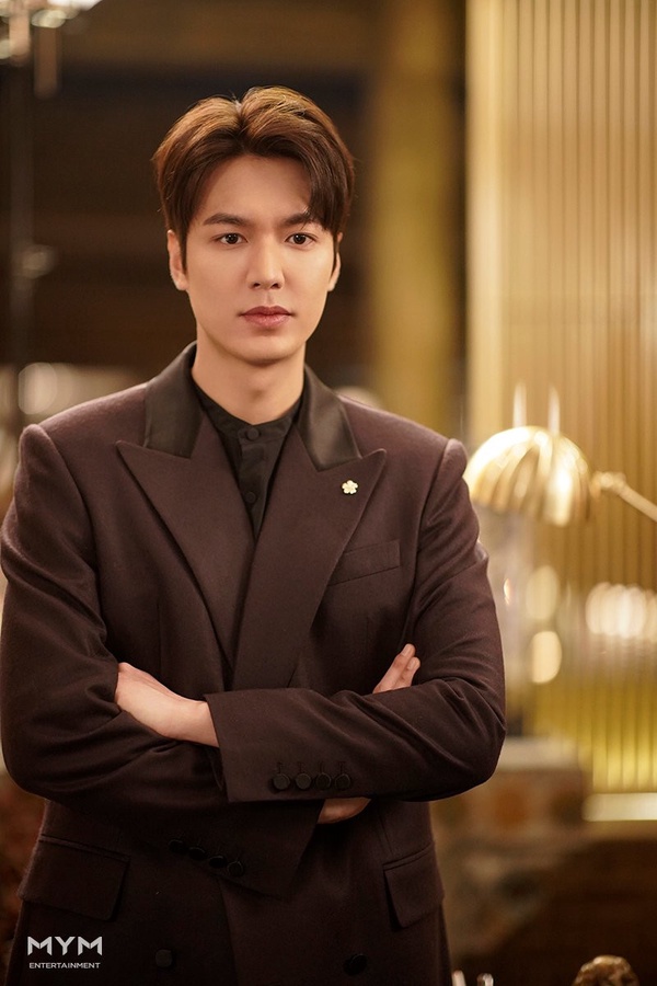 《永遠的君主》李敏鎬是真正的高富帥!電視劇單集片酬上億,26歲買下千萬豪宅,超會賺