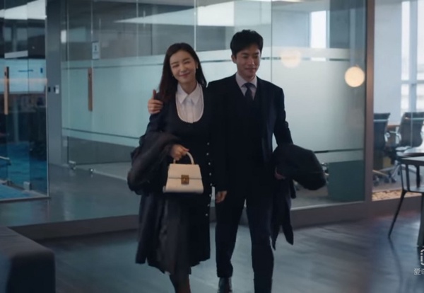 《夫婦的世界》在赫&藝琳是全劇最甜！親自下廚&甜食攻勢，「離婚後開始的戀愛」太甜啦