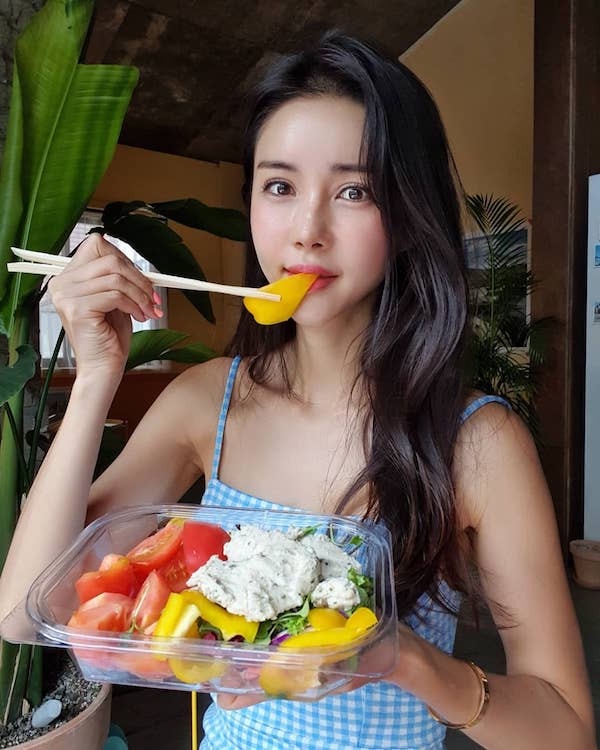 小紅書夯「蔬菜三明治」減脂！外食族簡單做，不挨餓7天減脂瘦凸肚，教練、女星都在吃