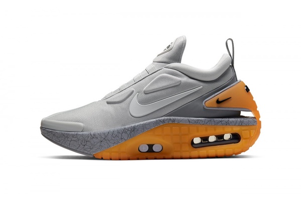手機控制即可自動綁鞋帶！Nike科技感Adapt Auto Max鞋款重磅登場！