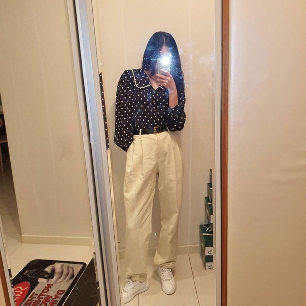 孫藝珍把醜單品穿出女神風格！女星襯衫穿搭技巧，韓素希、LISA是韓網推最強穿搭範本！