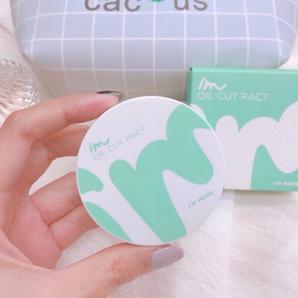 PTT、Dcard狂讚「蜜粉餅」推薦！控油持妝、柔焦毛孔，ZA新編織蜜粉餅是斷貨預感！