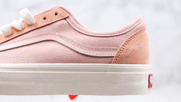 2020夏日粉色球鞋推薦，Vans 推出「蜜桃粉奶蓋」新色，Converse高筒火鶴粉超吸睛～