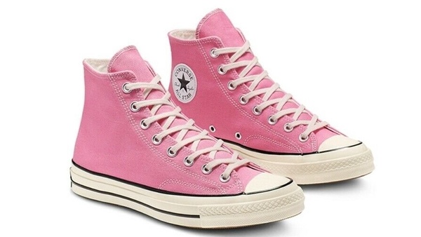 2020夏日粉色球鞋推薦，Vans 推出「蜜桃粉奶蓋」新色，Converse高筒火鶴粉超吸睛～