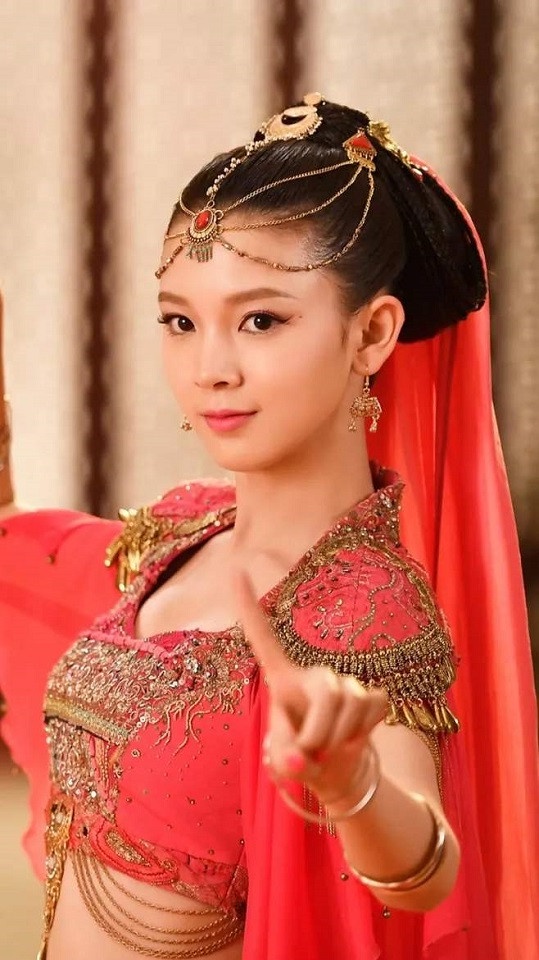 盤點9個陸劇中「最驚豔的異域美女」！熱巴跳舞好妖媚，第八位一舞成后宮寵妃