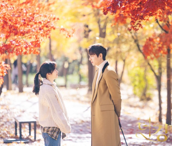 《永遠的君主》李敏鎬演活貴氣皇帝！霸氣對決李霖&君主慣性小動作，最後的2滴淚太絕