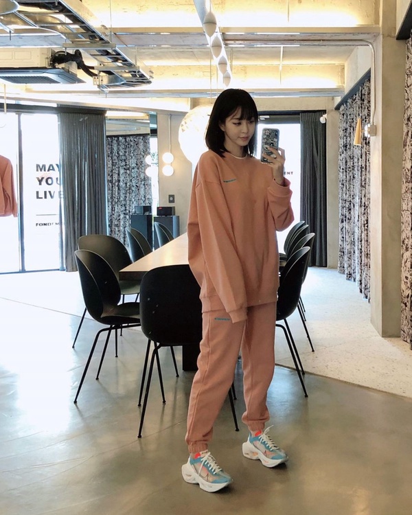 IU、迪麗熱巴老爹鞋穿搭成精！女星老爹鞋穿搭5技巧，拯救粗短腿、顯瘦又長高！