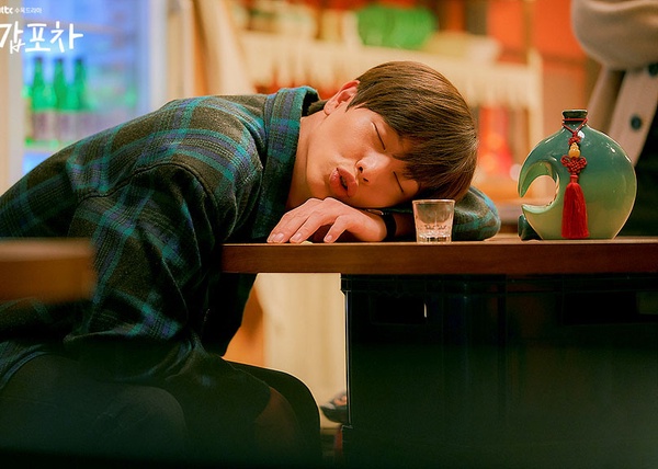 NETFLIX《雙甲路邊攤》劇照