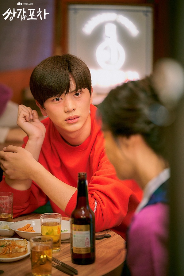 NETFLIX《雙甲路邊攤》劇照