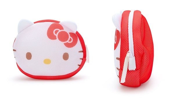 三麗鷗「Hello Kitty洗衣袋」792日元（約NT$220）