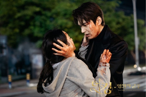 《永遠的君主》李敏鎬帥氣關鍵是「血汗淚」？時間暫停&部榮君死亡，李敏鎬哭戲太厲害