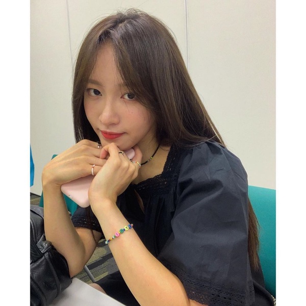 韓星也愛用！Hani公開美妝、保養品清單，真心愛用氣墊是這款，還有敏感肌適用保濕霜