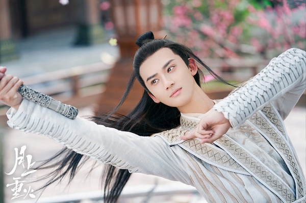 《月上重火》10位古裝男神女神！羅雲熙一樣很仙，還隱藏《知否》、《花千骨》演員