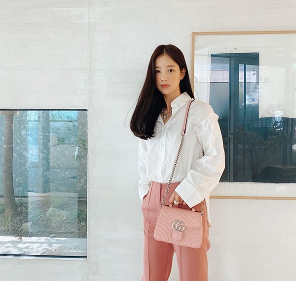 箕恩世私服：GUCCI GG Marmont 手提包