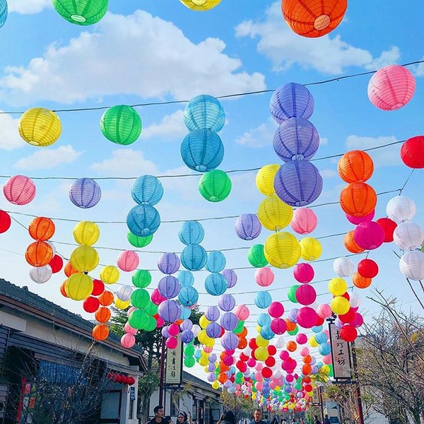 文青最愛！鹿港「桂花巷藝術村」古早味燈籠＋日式老建築，拍照打卡最有氛圍！