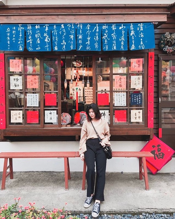文青最愛！鹿港「桂花巷藝術村」古早味燈籠＋日式老建築，拍照打卡最有氛圍！