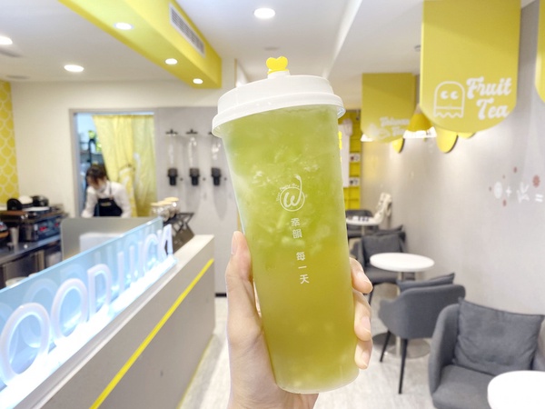每杯0.2kg的哈蜜瓜！初韻夏季限定「韻綠哈蜜瓜」，加碼連續五週買一送一等優惠