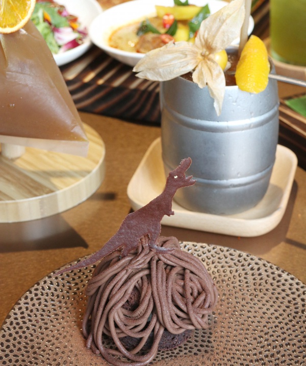 超可愛的美祿恐龍！新開幕「Chope Chope Eatery」，各種南洋街邊小吃也可以超好拍