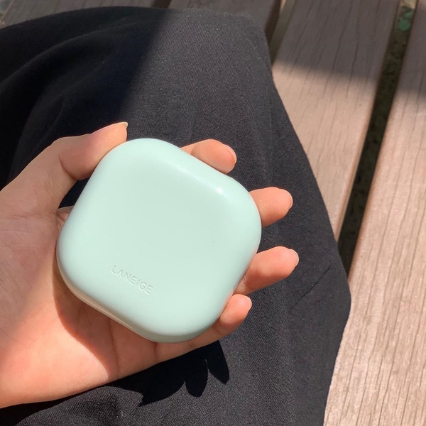 AirPods出氣墊了？蘭芝氣墊新品根本就是AirPods，霧光質地超輕薄、服貼遮瑕妝感美翻