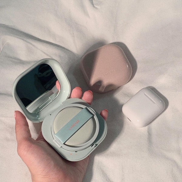 AirPods出氣墊了？蘭芝氣墊新品根本就是AirPods，霧光質地超輕薄、服貼遮瑕妝感美翻