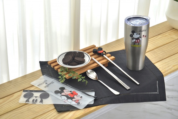 「維尼&米奇環保餐具組」限定7-11販售!6款迪士尼環保餐具,從冰霸杯到吸管都是維尼
