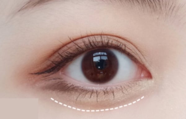 【眼妝教學】化妝師「四邊形眼影畫法」教學，矯正眼型、眼睛放大兩倍，新手看完就會畫