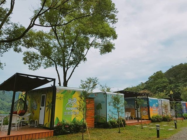 苗栗「呼拉莊園」露營車營地推薦！好山好水＋各式遊樂設施，懶人露營也可以很Chill
