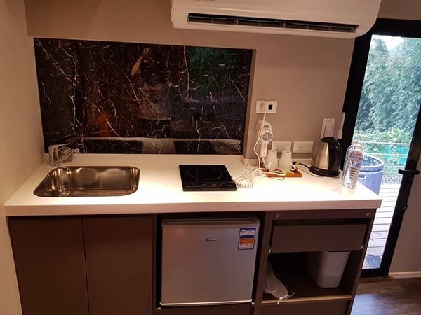 苗栗「呼拉莊園」露營車營地推薦！好山好水＋各式遊樂設施，懶人露營也可以很Chill