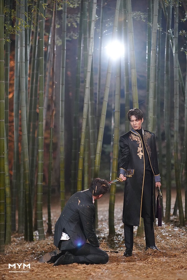 《The King：永遠的君主》彩蛋細節解析5：「我只為今天而活」
