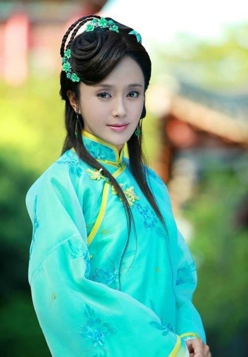 秦嵐新劇變「天下第一花魁」！秦嵐9個古裝角色，除了《還珠格格》竟然還演過武則天